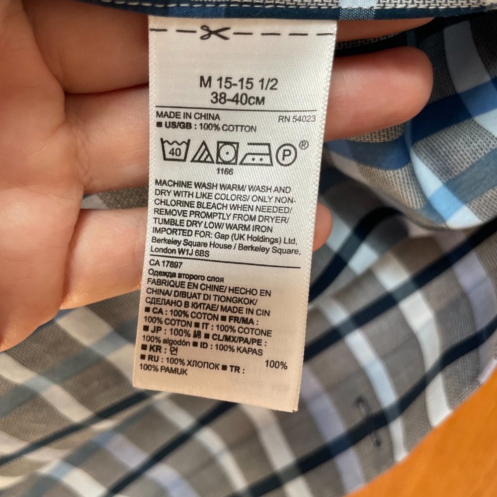 Button Up - Picture 3 of 5